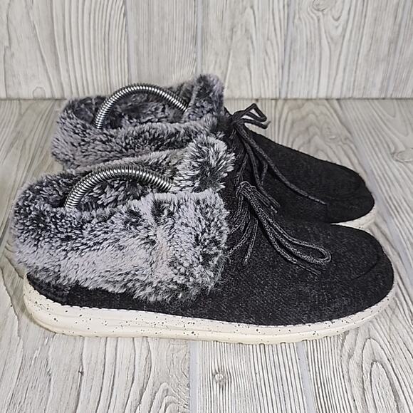 Hey Dude Britt Black Faux Fur Cuff Shoes Ankle Boots Womens Size 9 - Picture 2 of 11